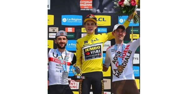 Den lysende stjerne på podiet i Tour Dauphine